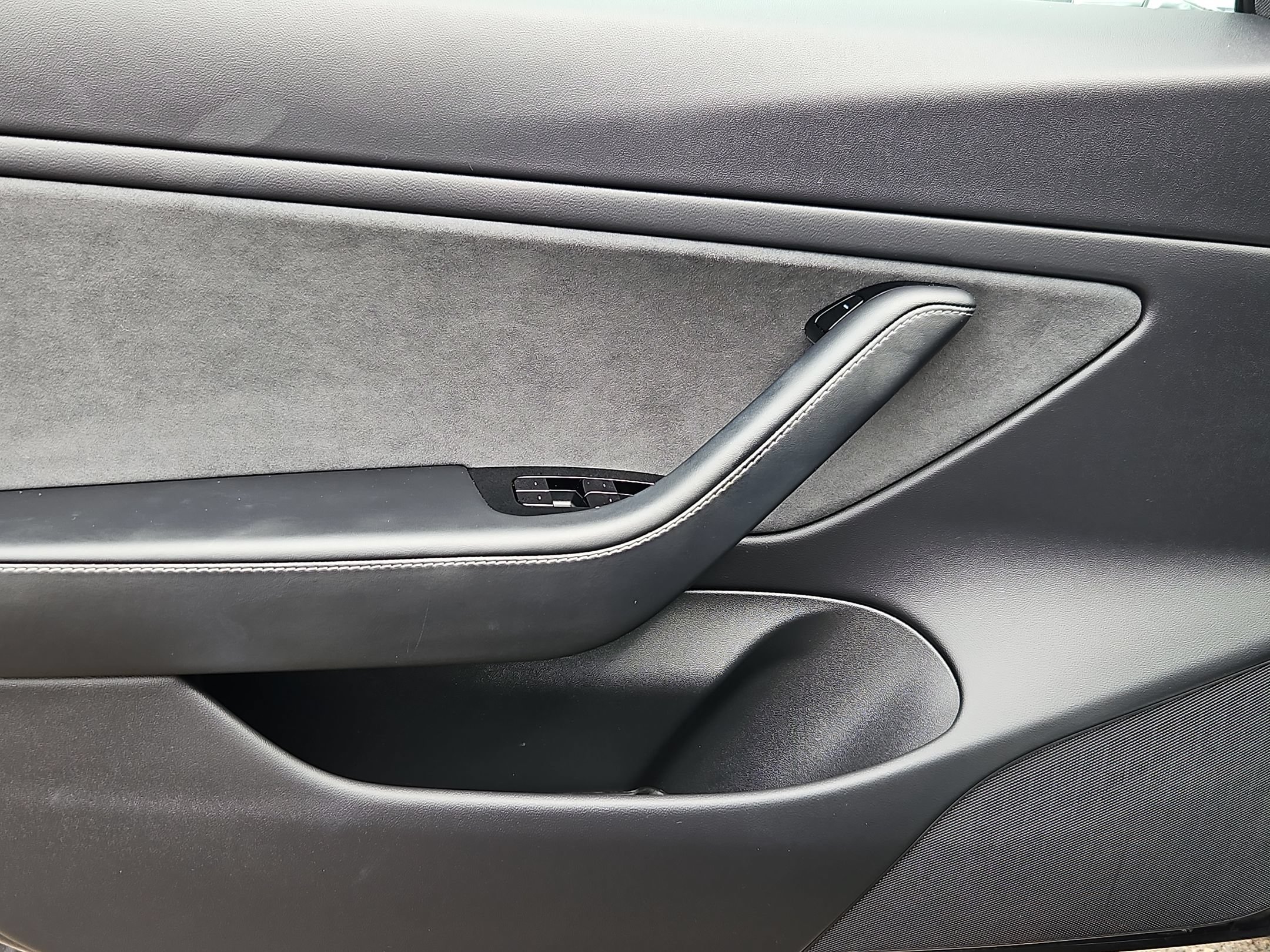 Used 2019 Tesla Model 3 Long Range AWD/4WD image 9