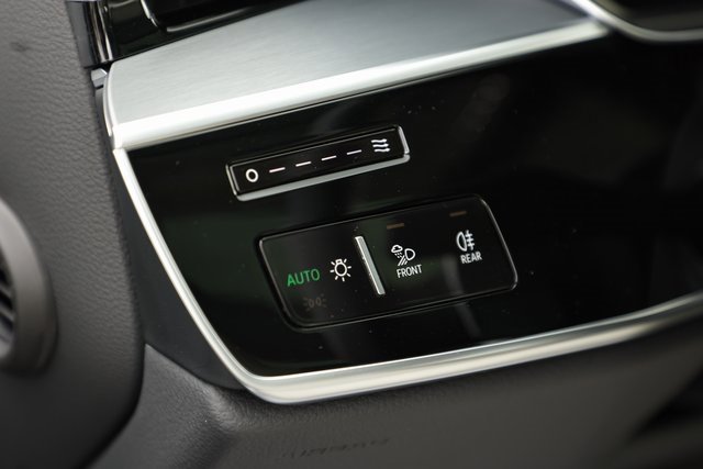 New 2025 Audi A8 L 3.0T image 22