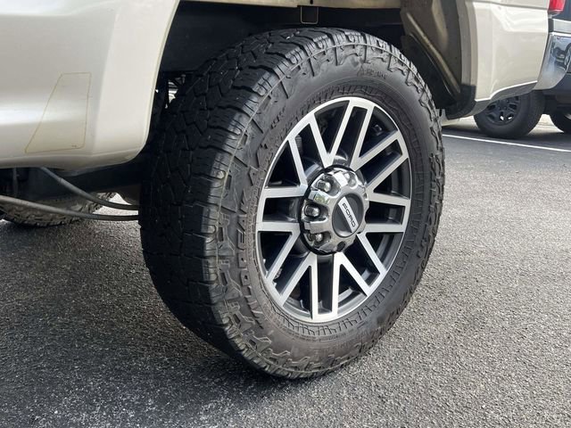 Used 2017 Ford F250 Lariat w/ Lariat Ultimate Package image 11