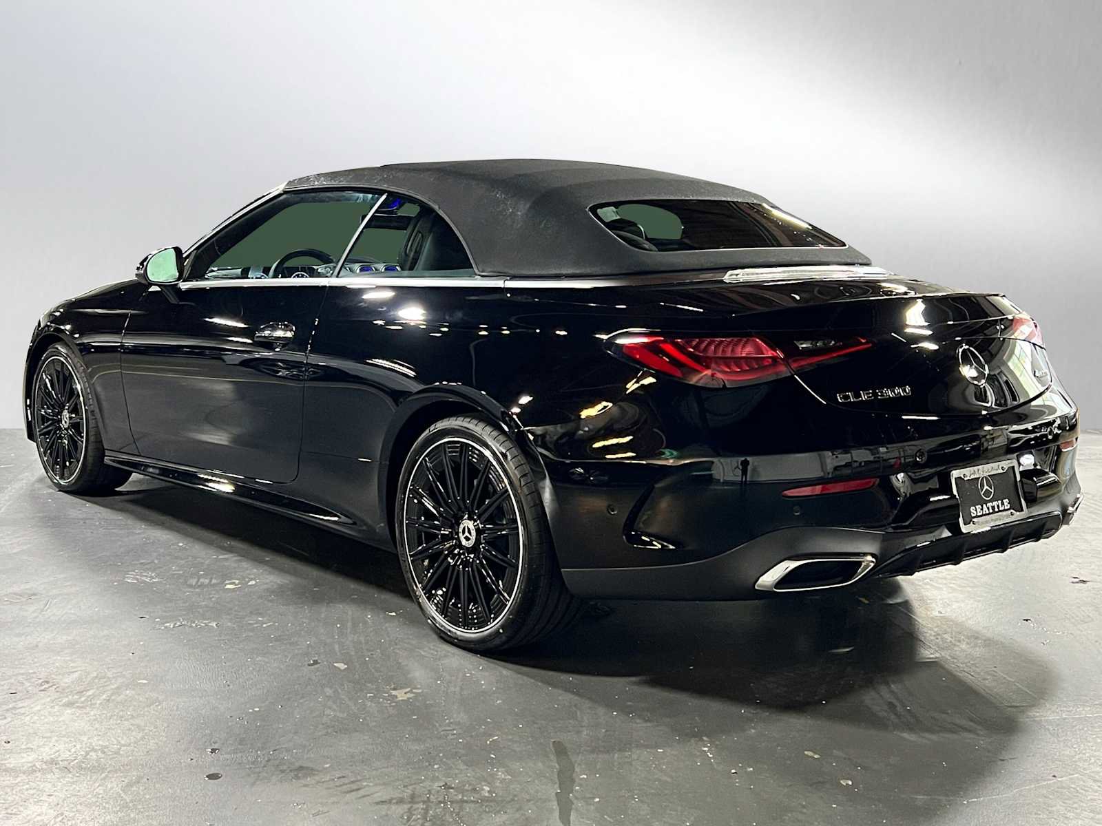 New 2026 Mercedes-Benz CLE 300 4MATIC Cabriolet image 5