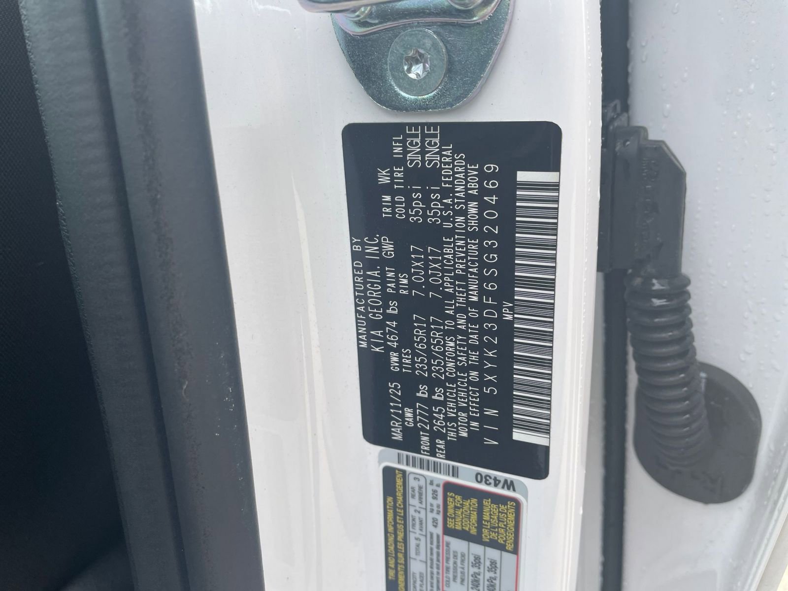 Used 2025 Kia Sportage LX image 28