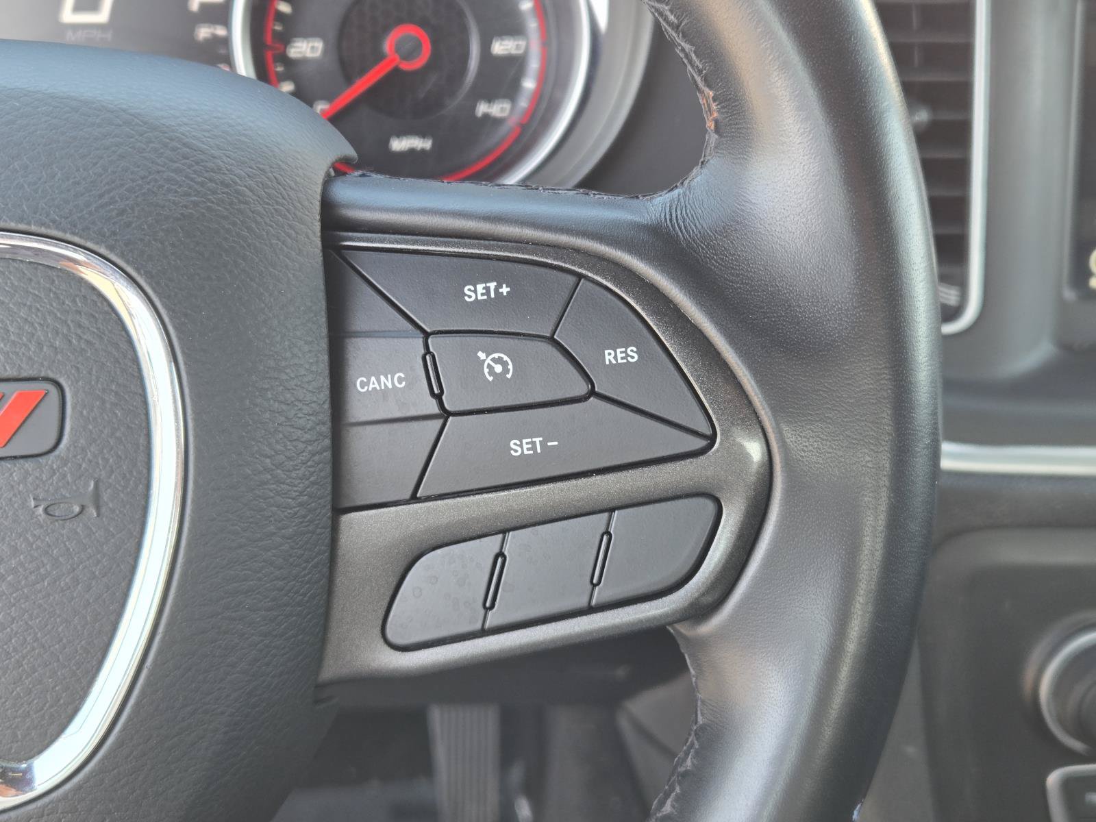 Used 2022 Dodge Charger SXT RWD image 17
