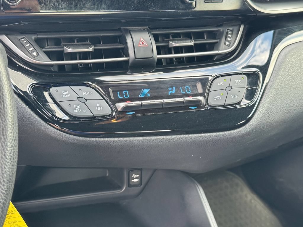 Used 2019 Toyota C-HR LE FWD image 22