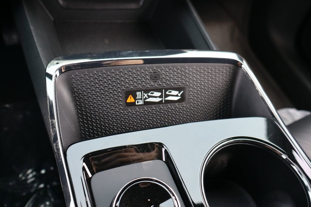 New 2026 Chevrolet Equinox RS w/ Convenience Package III FWD image 16