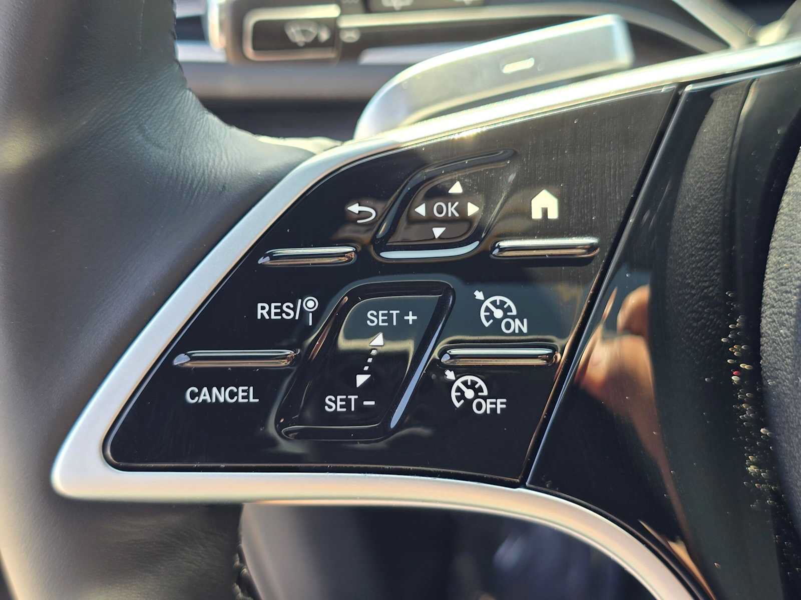 New 2026 Mercedes-Benz GLE 450e 4MATIC image 33