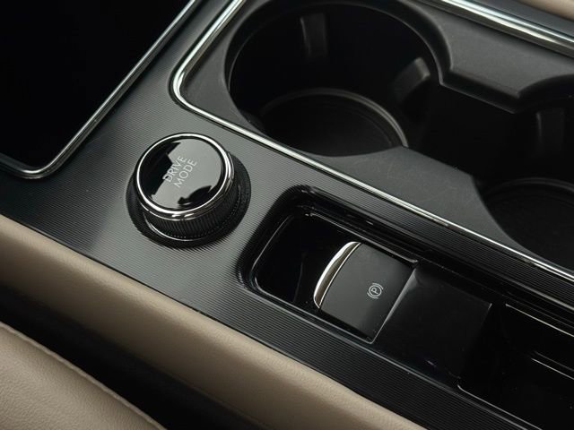 Certified 2022 Lincoln Corsair FWD image 32