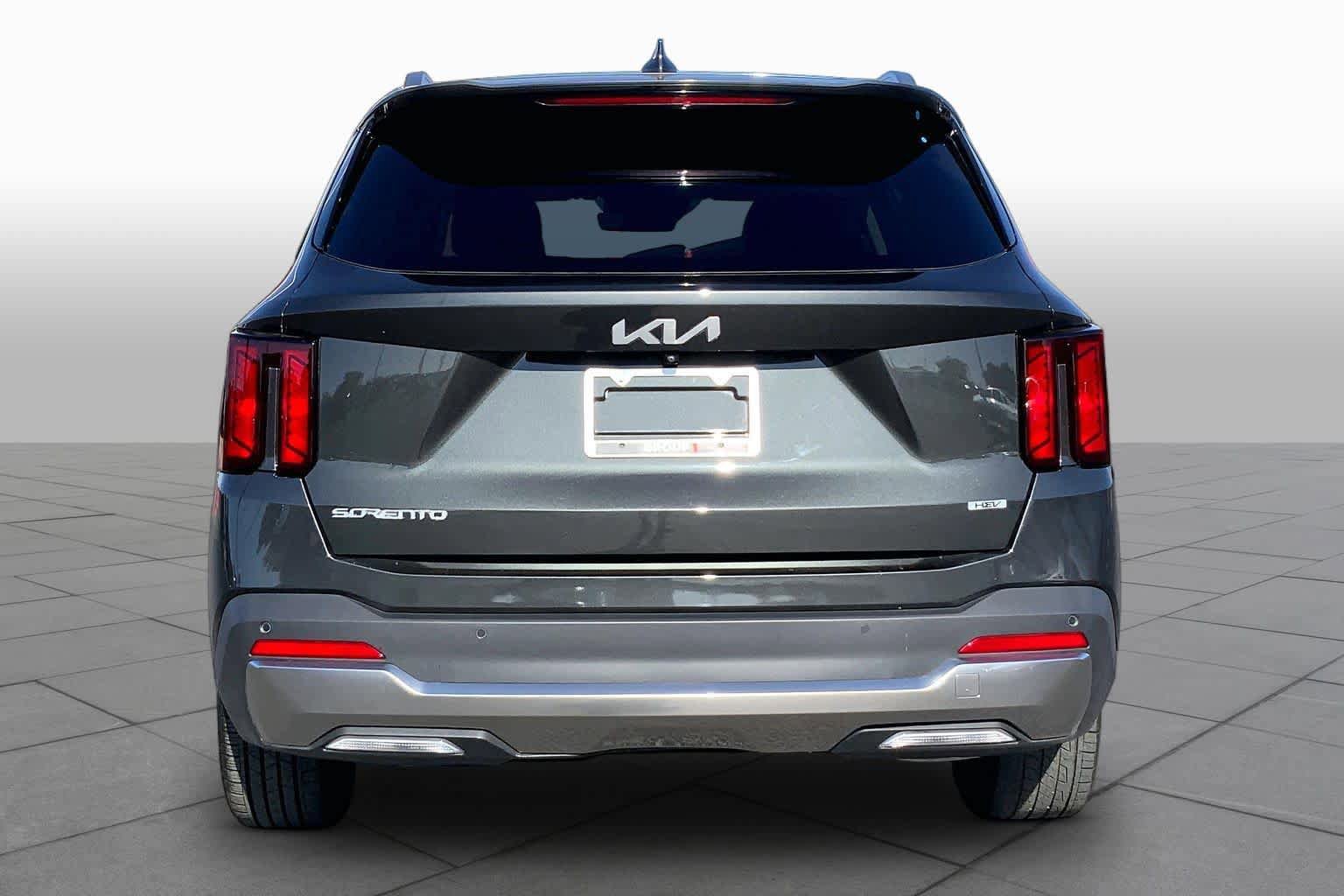 Used 2025 Kia Sorento EX FWD image 5