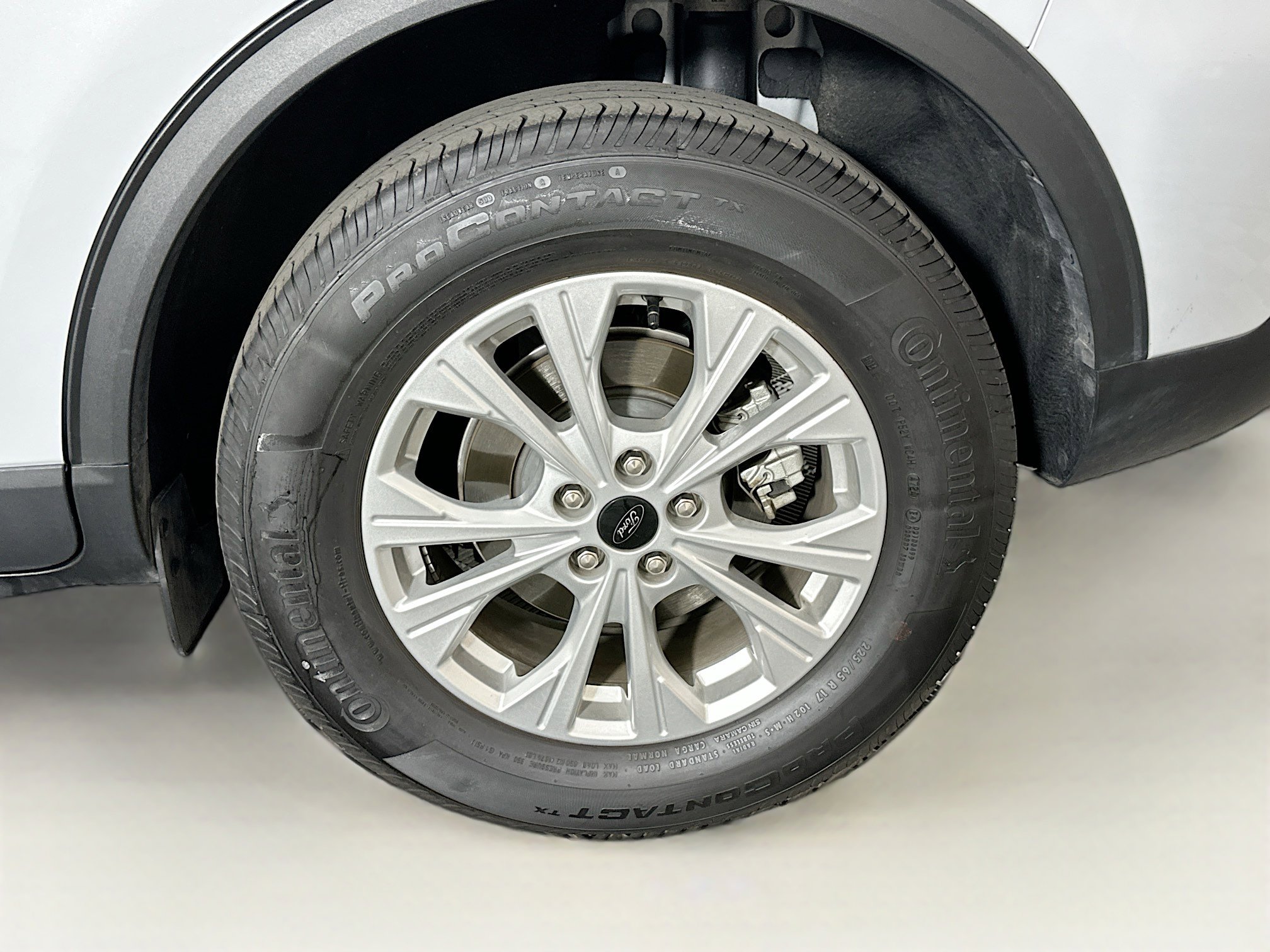 Used 2025 Ford Escape Active AWD/4WD image 11