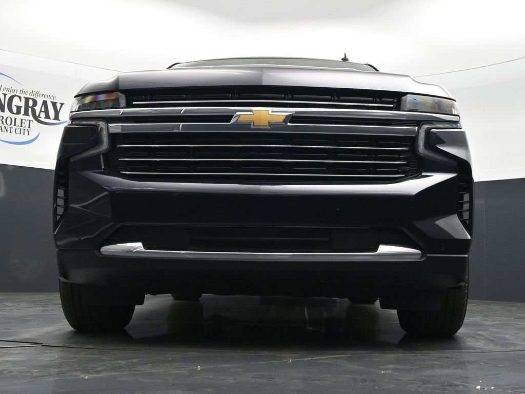 Used 2024 Chevrolet Suburban LT image 18