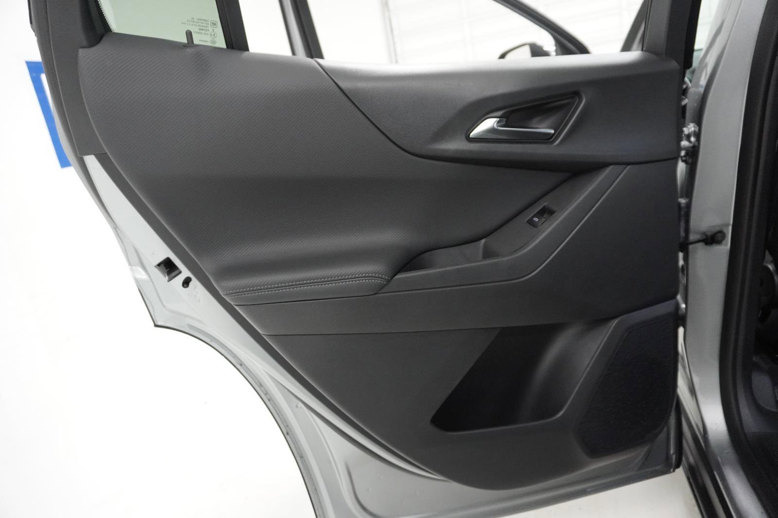 New 2026 Chevrolet Equinox LT image 32