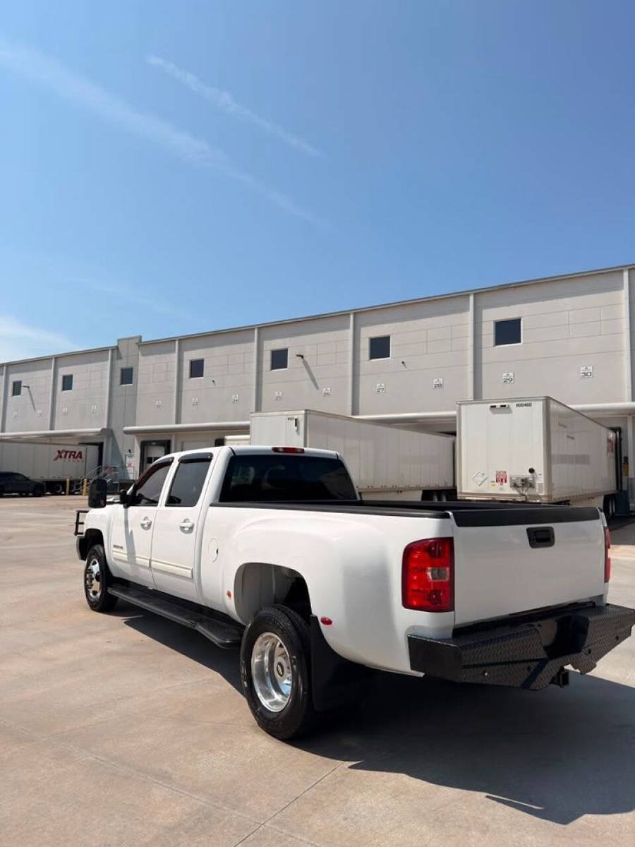 Used 2014 Chevrolet Silverado 3500 LTZ w/ LTZ Plus Package AWD/4WD image 6
