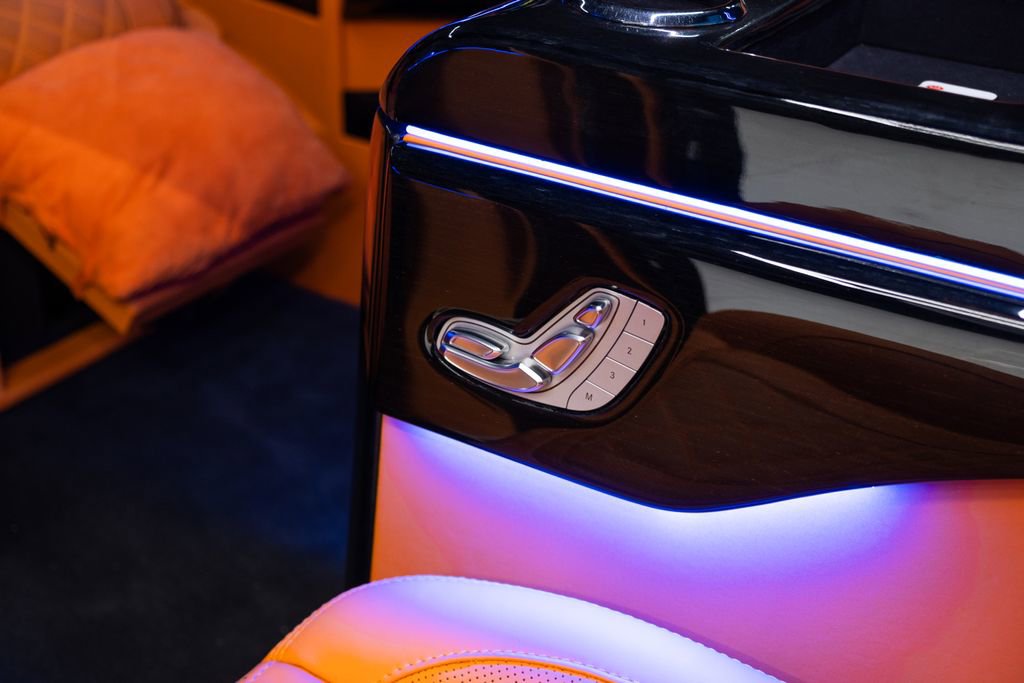 Used 2023 Mercedes-Benz Metris Passenger image 27