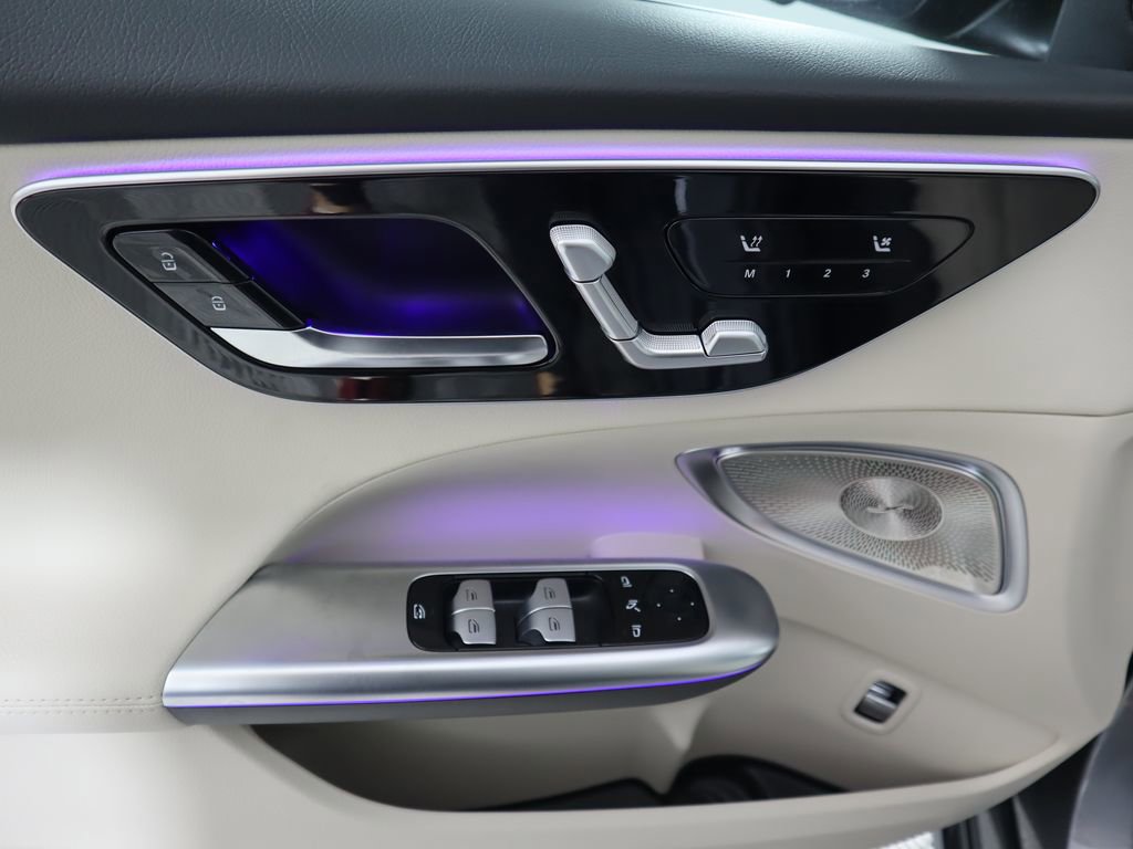 New 2025 Mercedes-Benz C 300 Sedan image 25