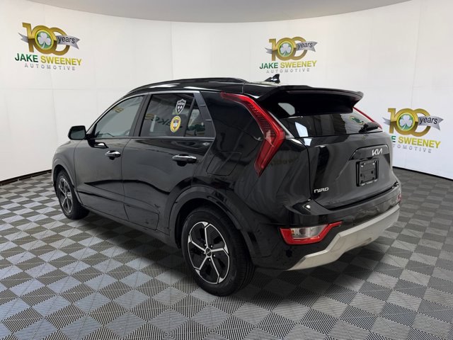 Used 2023 Kia Niro SX image 7