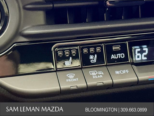 Used 2025 Toyota Crown Platinum w/ Carpet Mat Package (TMS) AWD/4WD image 21