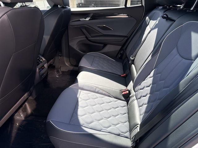 New 2026 Volkswagen Tiguan SEL R-Line AWD/4WD image 11