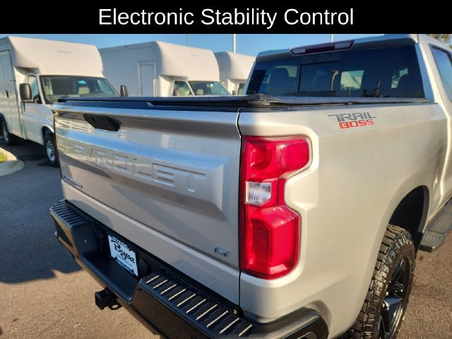 Used 2021 Chevrolet Silverado 1500 LT Trail Boss w/ Convenience Package II AWD/4WD image 15