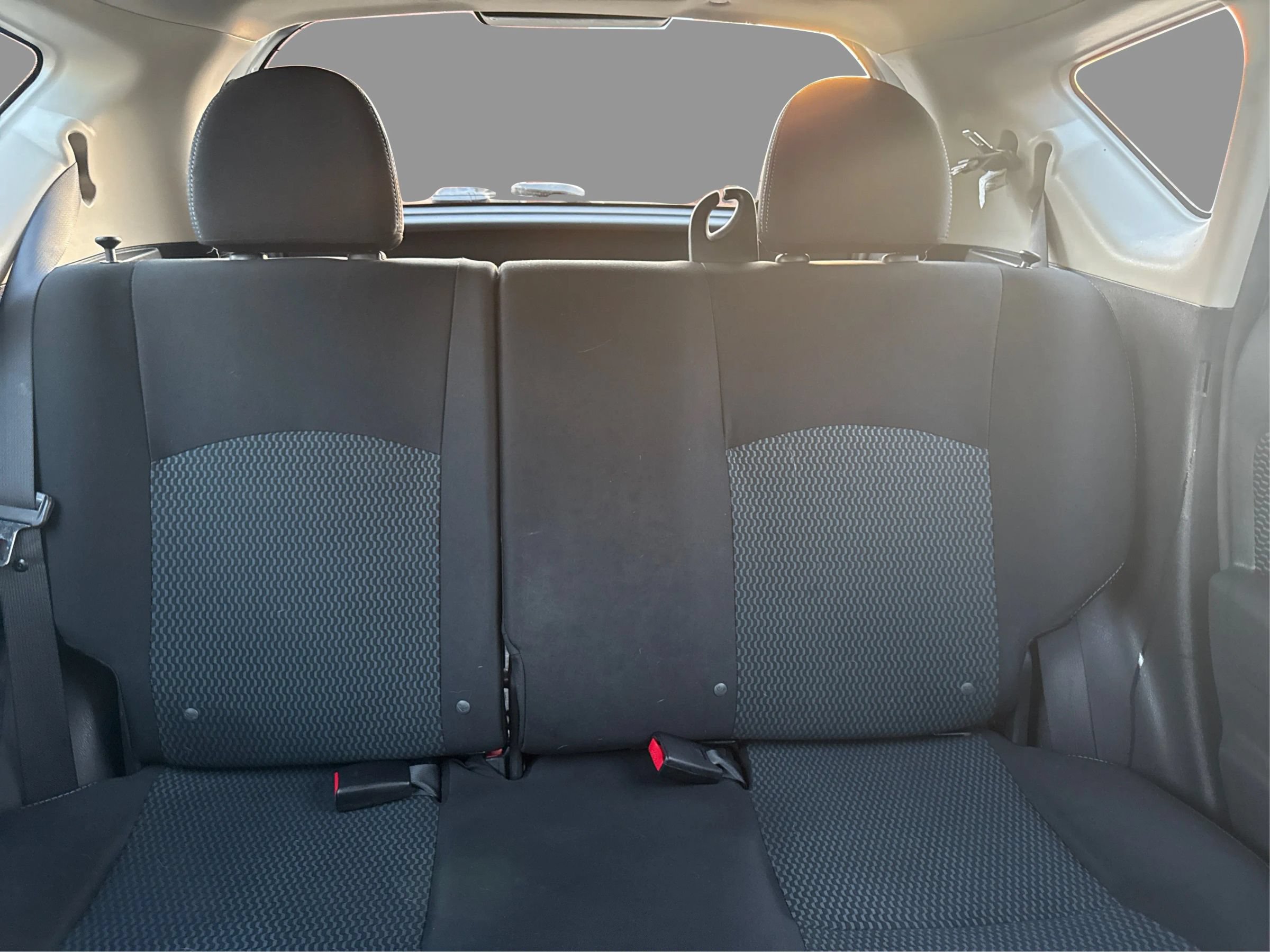 Used 2015 Nissan Versa Note SV FWD image 17
