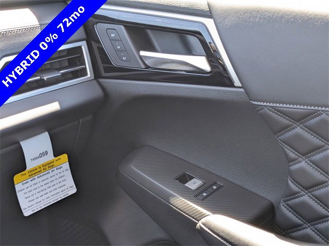 New 2025 Mitsubishi Outlander SEL image 16
