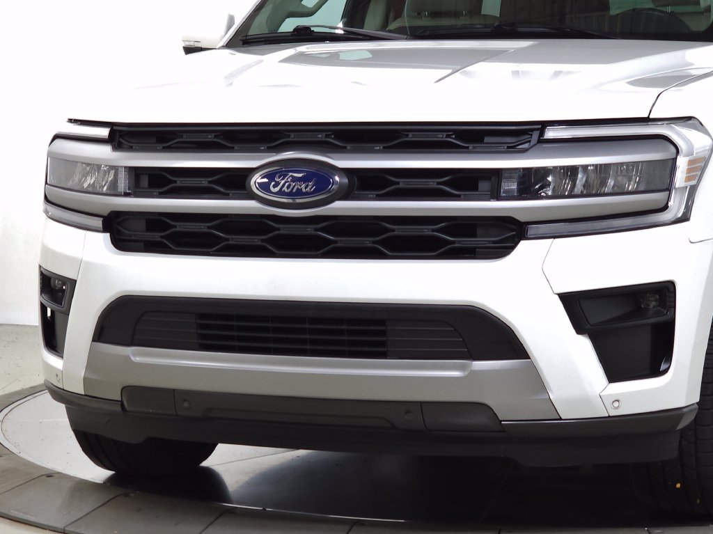 Used 2022 Ford Expedition XLT RWD image 13