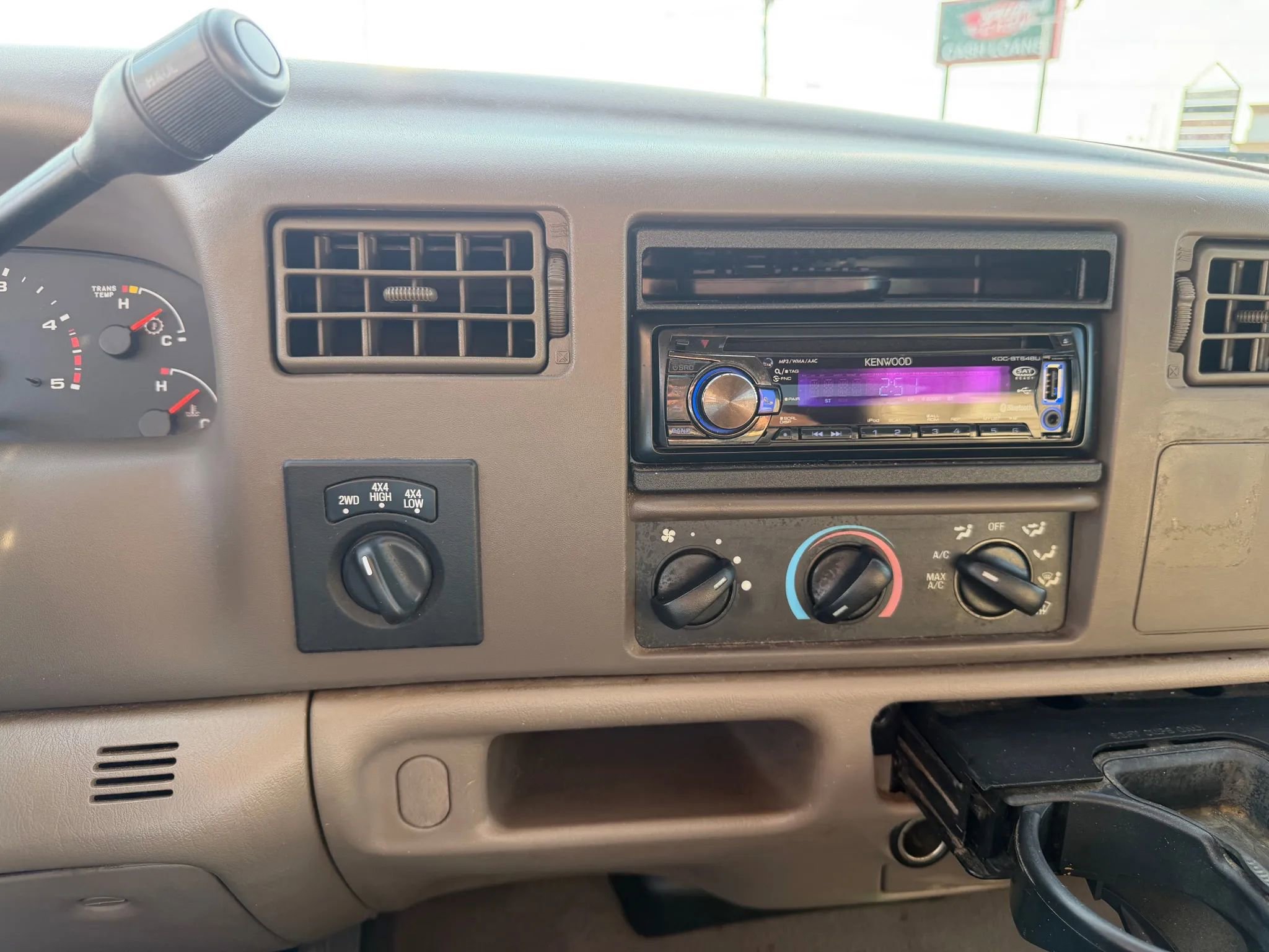 Used 2004 Ford F250 Lariat image 13