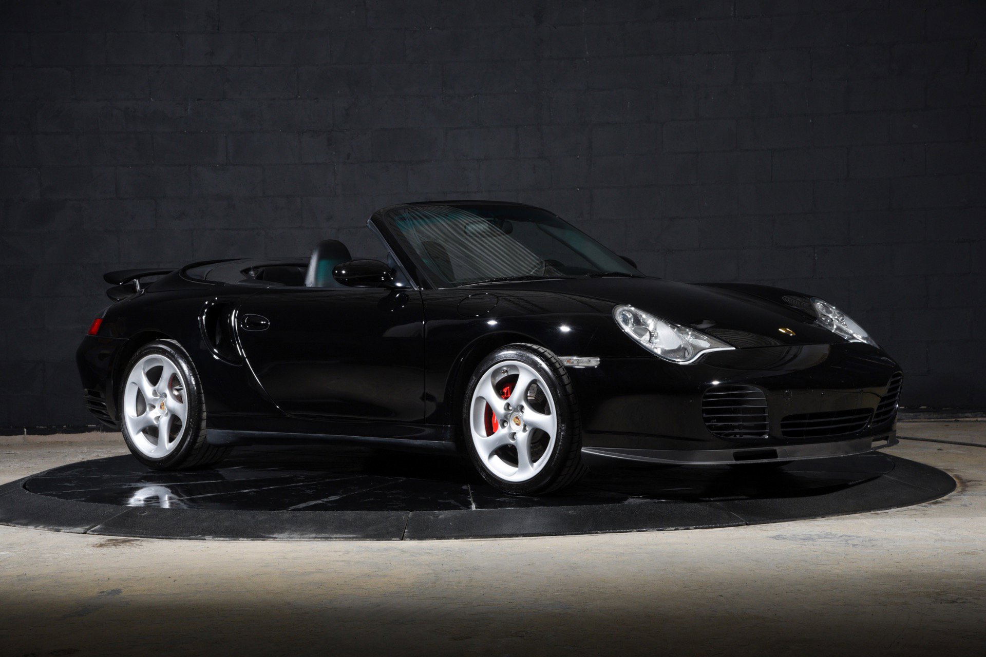 Used 2004 Porsche 911 Turbo AWD/4WD image 11