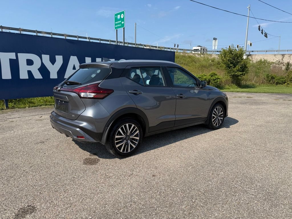 Used 2023 Nissan Kicks SV FWD image 7