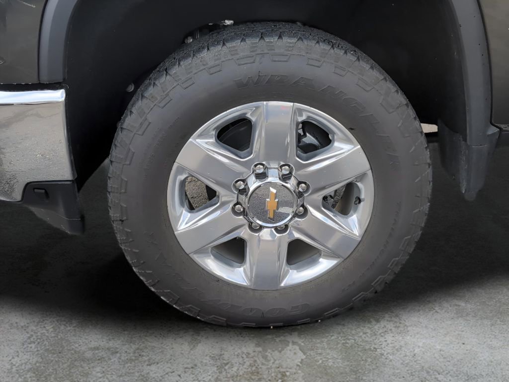 Used 2022 Chevrolet Silverado 2500 LTZ w/ Z71 Off-Road Package AWD/4WD image 34