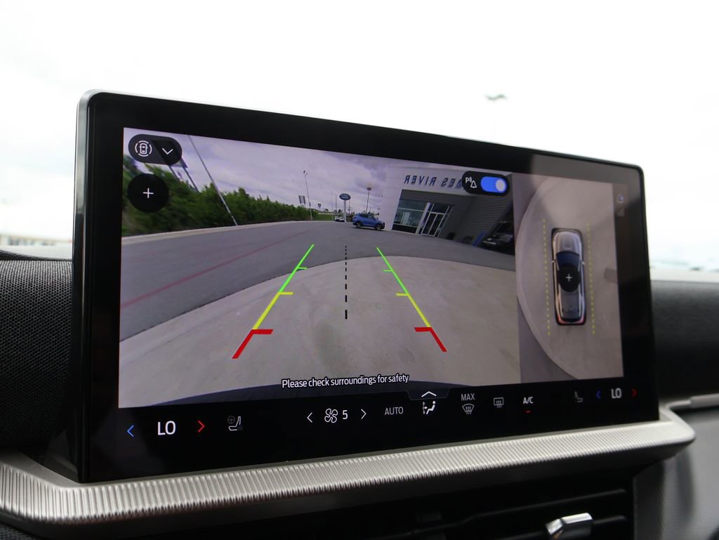 Used 2025 Ford Explorer ST-Line w/ ST-Line Street Pack AWD/4WD image 35