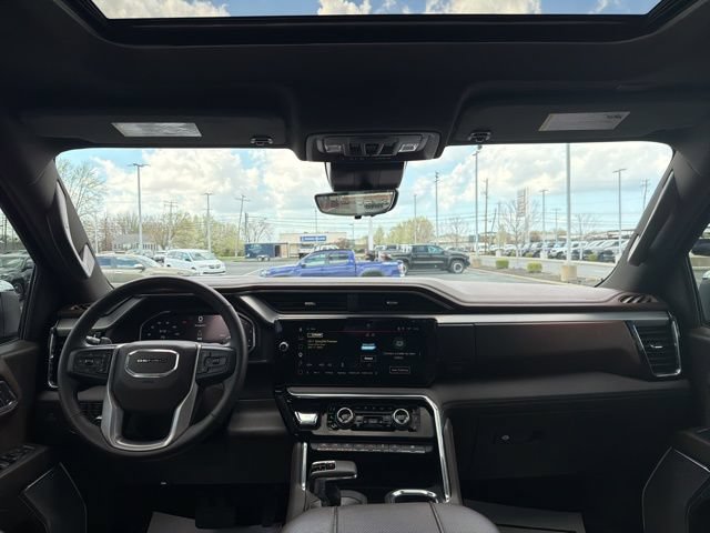Used 2024 GMC Sierra 1500 Denali w/ Technology Package AWD/4WD image 14