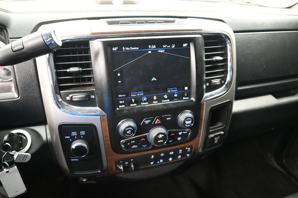 Used 2016 RAM 2500 Laramie AWD/4WD image 18