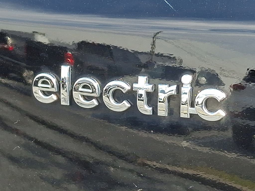 Used 2023 Hyundai Kona SE image 33