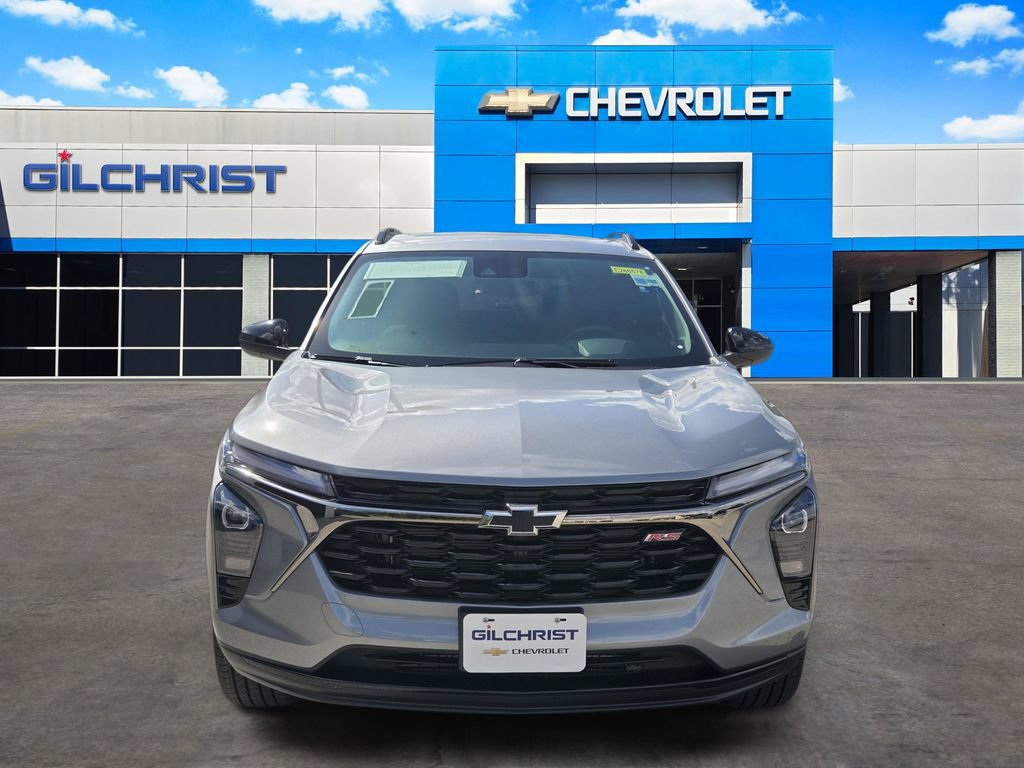New 2026 Chevrolet Trax RS w/ Sunroof Package FWD video 2