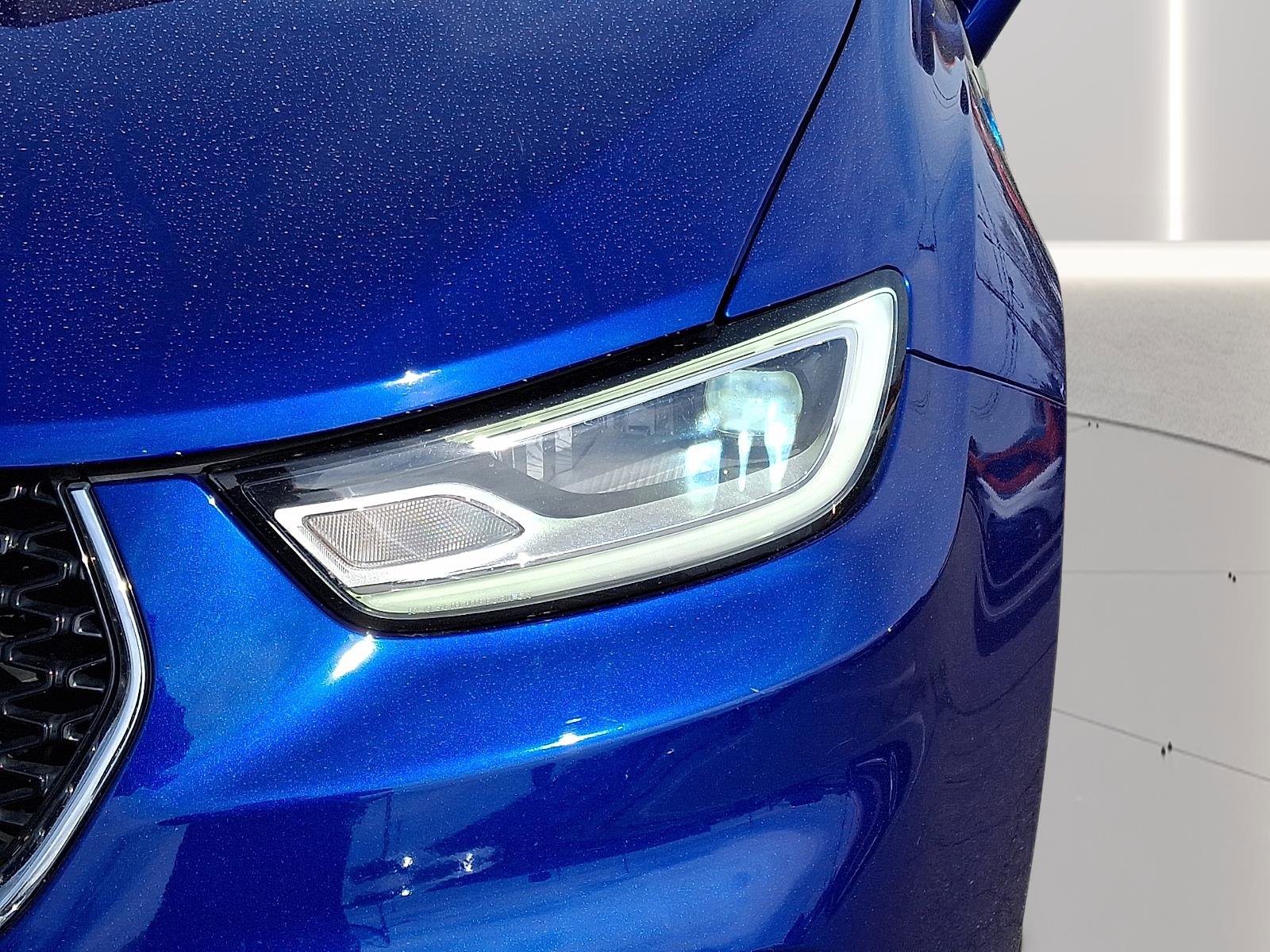 Used 2021 Chrysler Pacifica Limited image 8