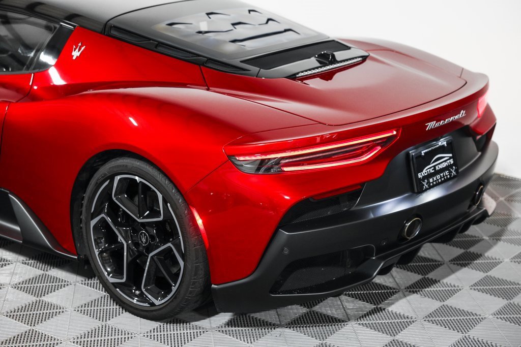 Used 2022 Maserati MC20 Coupe image 17