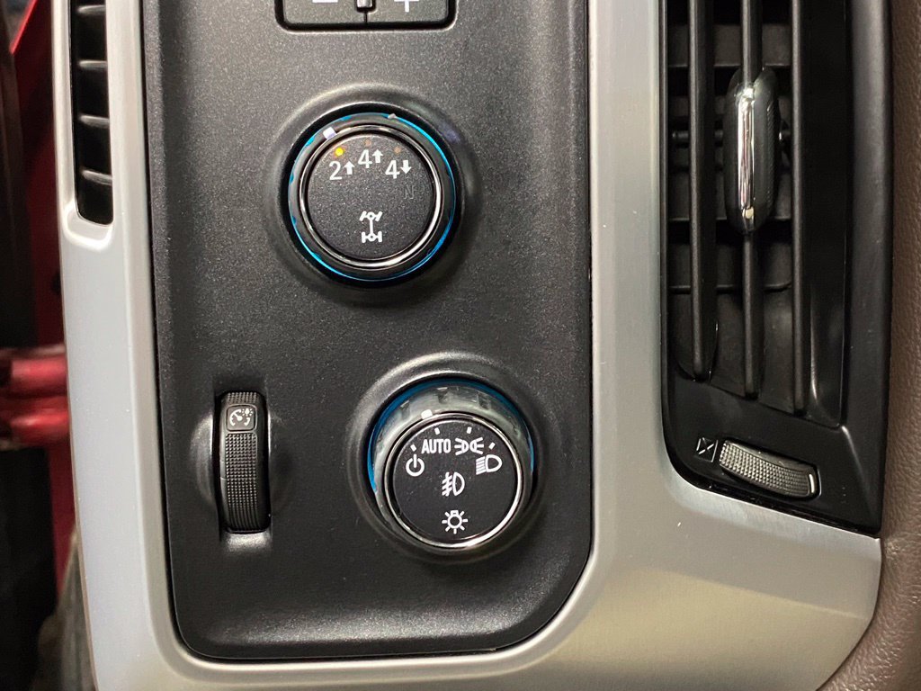 Used 2019 GMC Sierra 2500 SLT w/ LPO, Protection Package AWD/4WD image 17