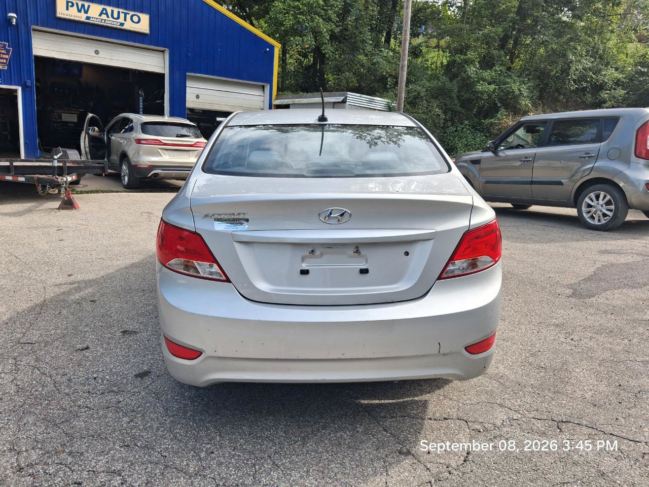 Used 2016 Hyundai Accent SE FWD image 4