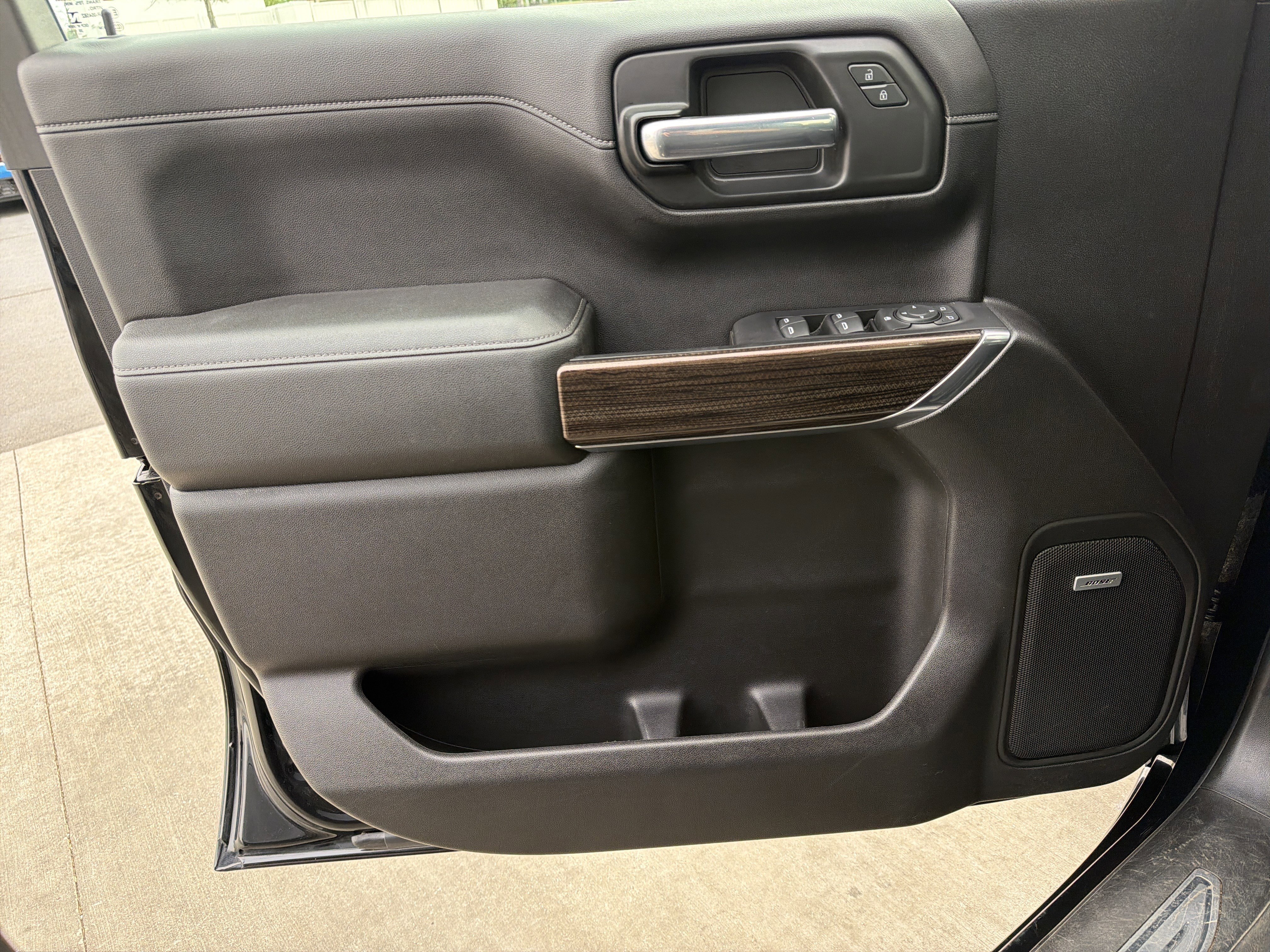 Used 2020 Chevrolet Silverado 1500 RST image 24