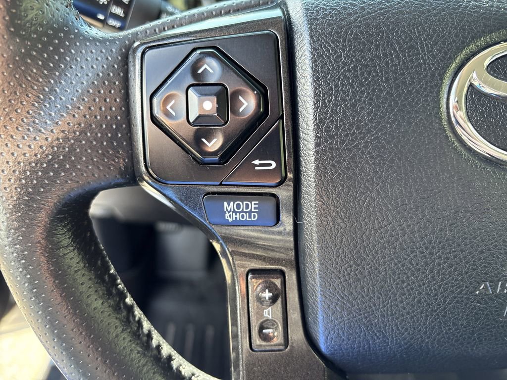 Used 2019 Toyota 4Runner TRD Off-Road image 14