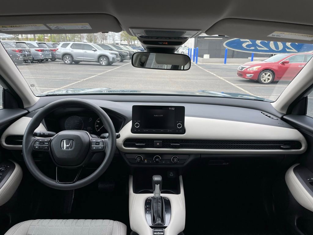 Certified 2025 Honda HR-V LX image 10