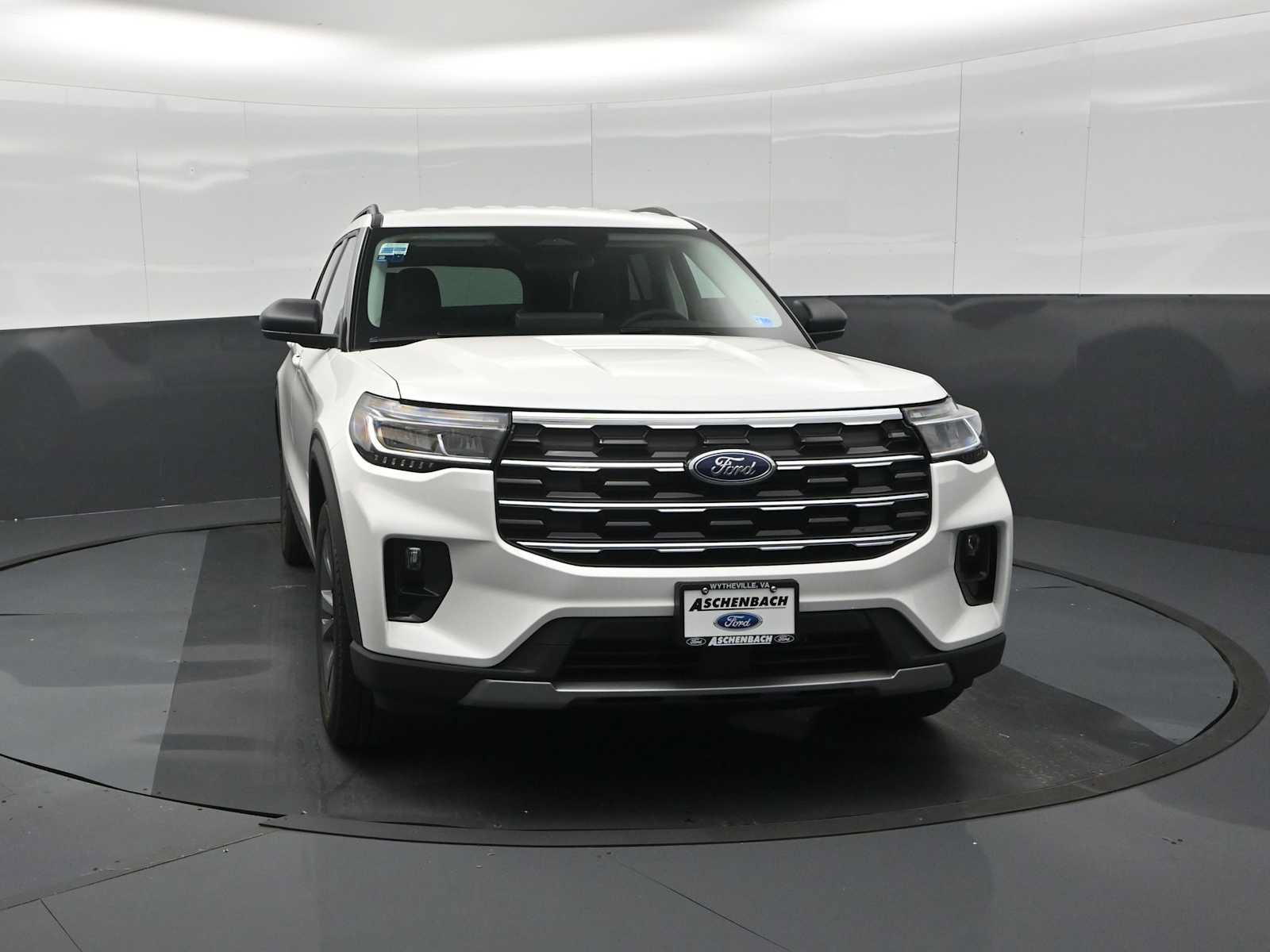 New 2026 Ford Explorer Active w/ Active Comfort Package AWD/4WD image 3