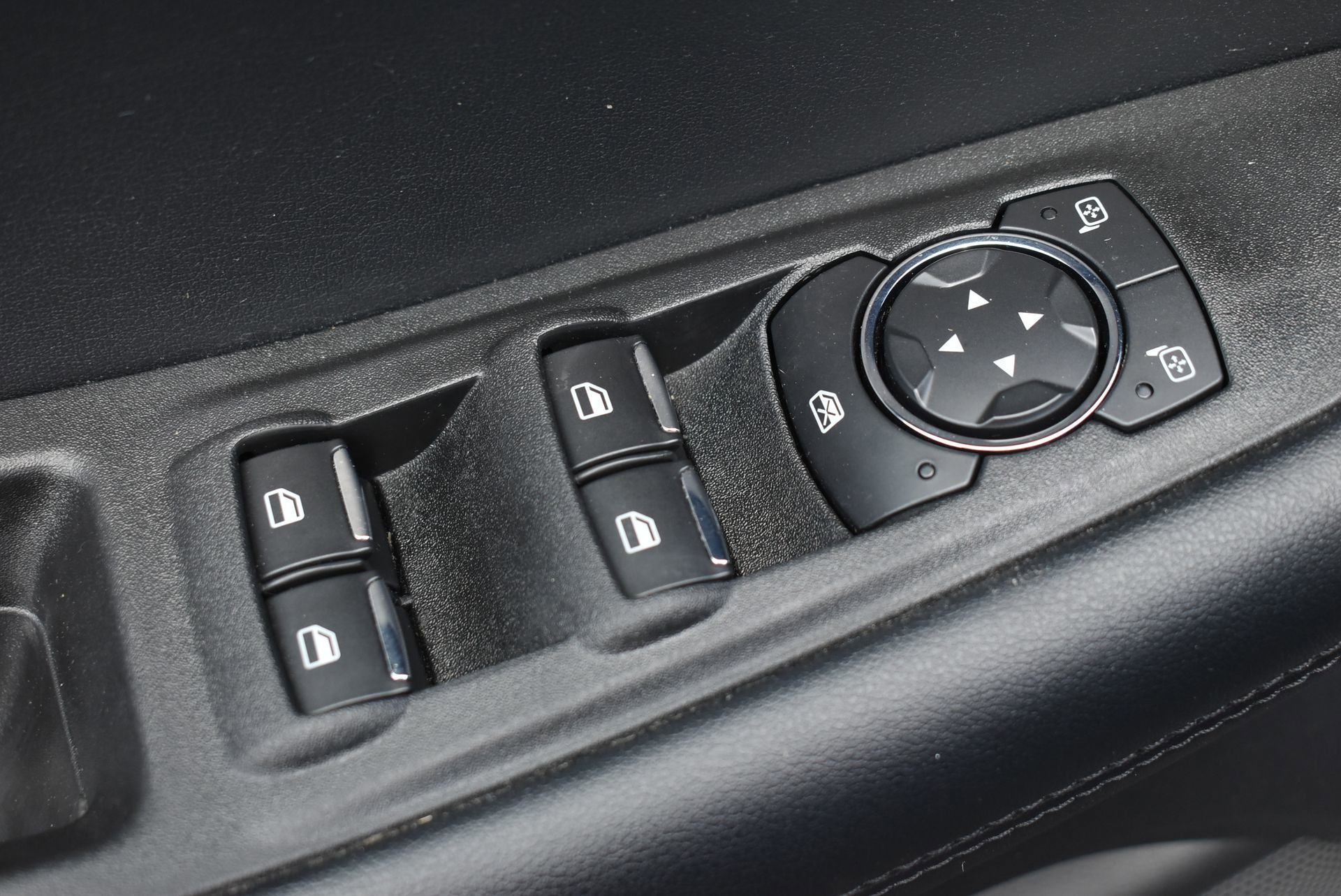 Used 2021 Ford Edge SEL w/ Cargo Accessory Package image 13