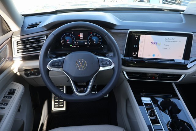 New 2026 Volkswagen Atlas SEL Premium R-Line image 15