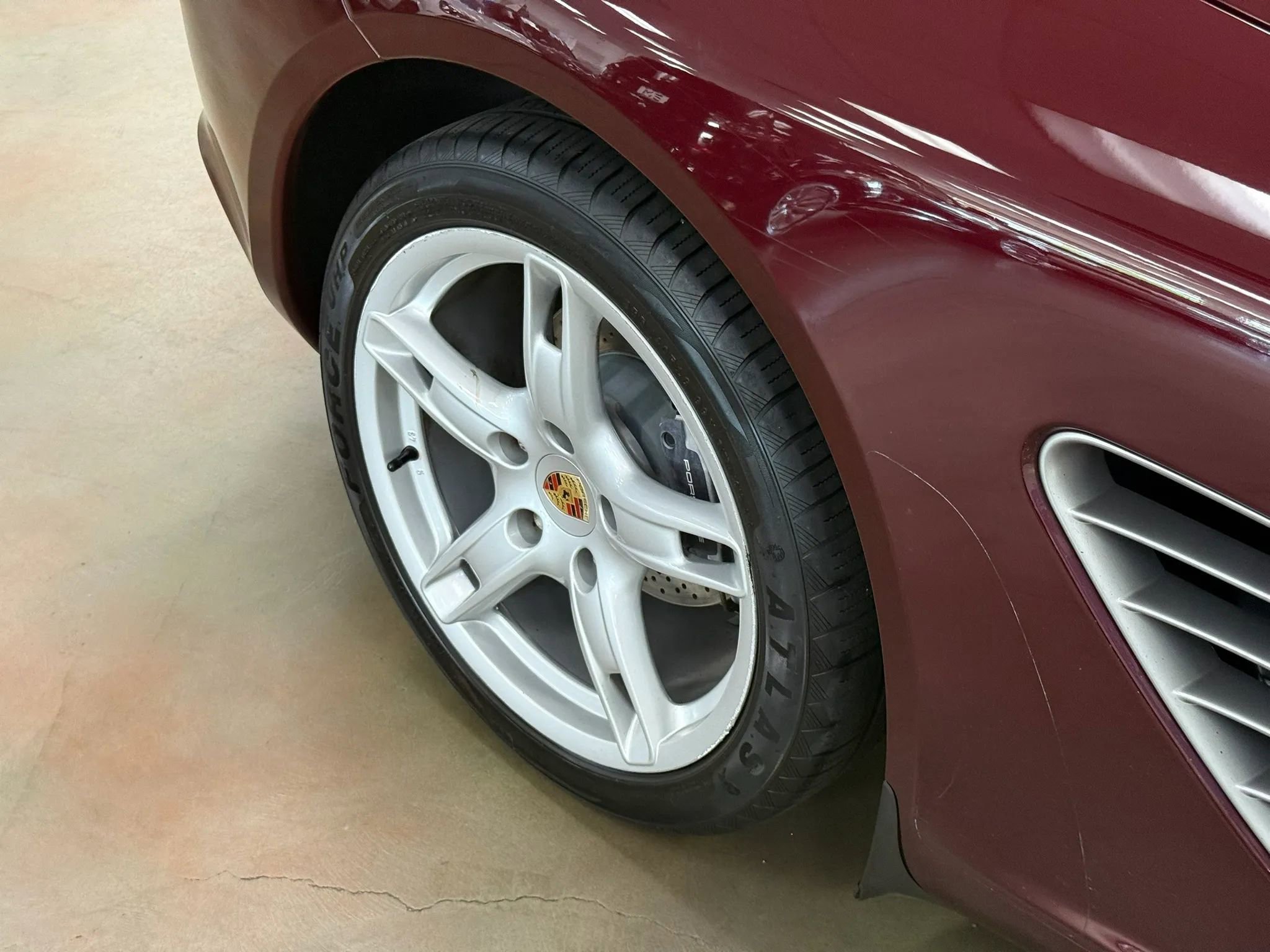 Used 2005 Porsche Boxster Cabriolet 2D image 9