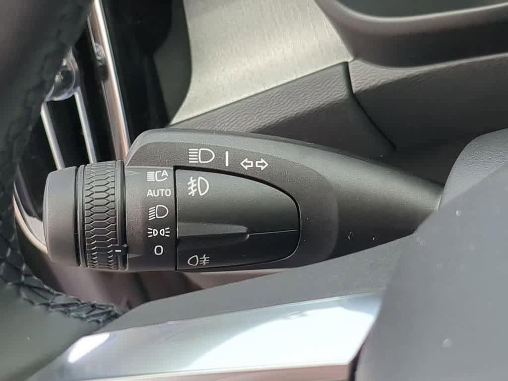 New 2026 Volvo XC40 B5 Plus w/ Climate Package AWD/4WD image 25