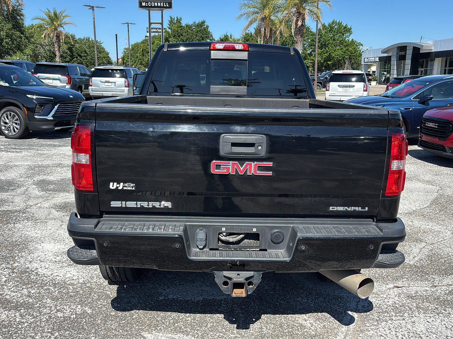 Used 2019 GMC Sierra 2500 Denali w/ Duramax Plus Package AWD/4WD image 6