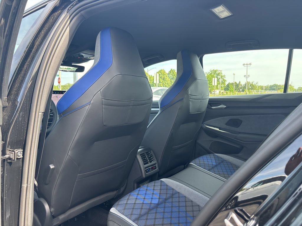 New 2026 Volkswagen Golf w/ Euro Style Package AWD/4WD image 39