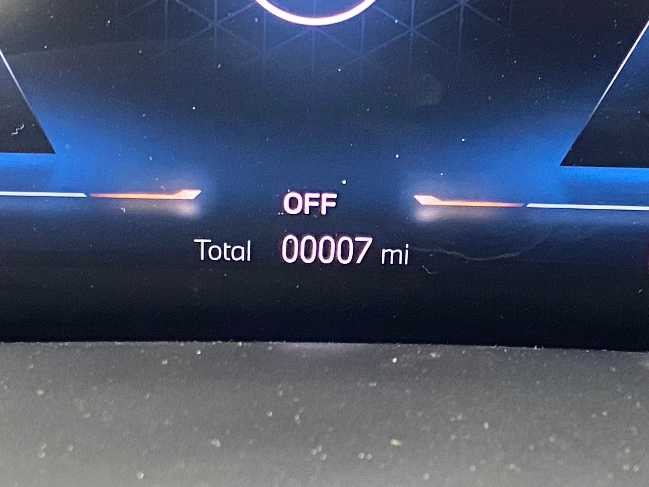 Used 2026 BMW X5 sDrive40i w/ Premium Package image 18