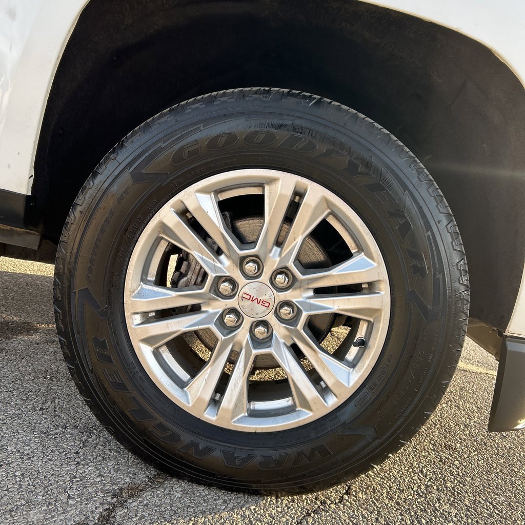 Used 2020 GMC Canyon SLE w/ SLE Convenience Package image 13