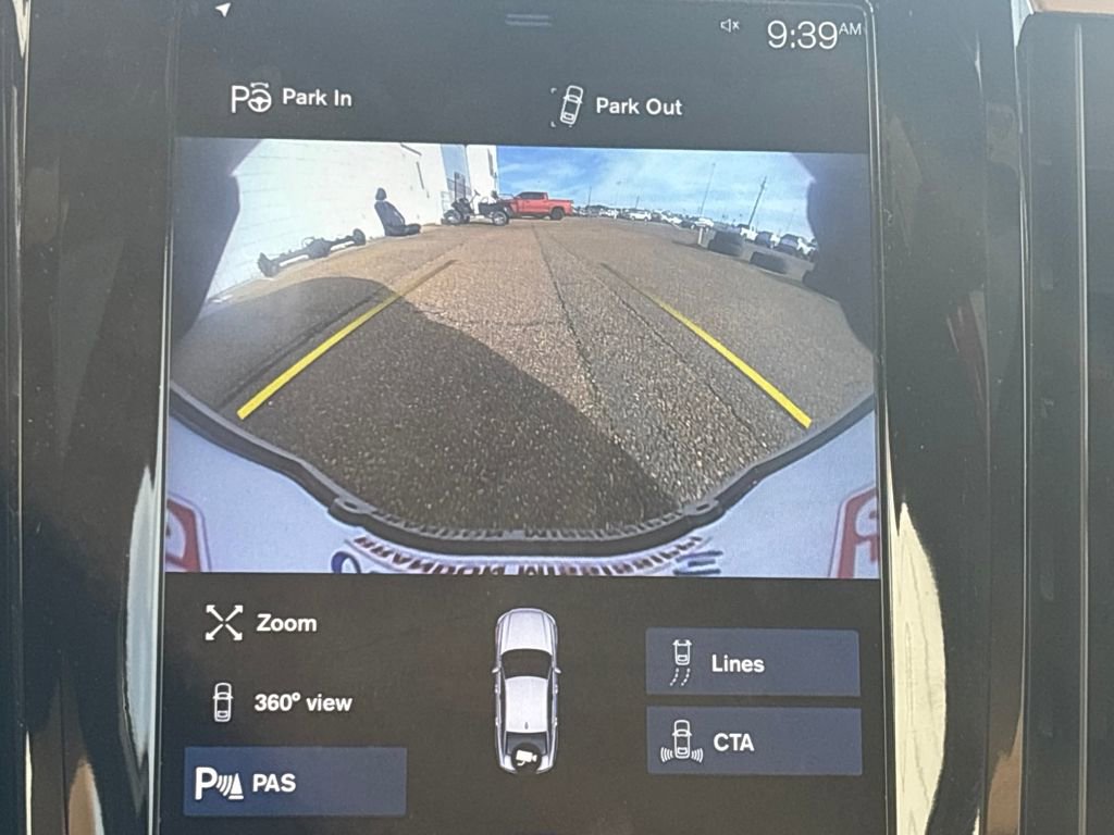 Used 2017 Volvo S90 T6 Momentum w/ Vision Package image 11